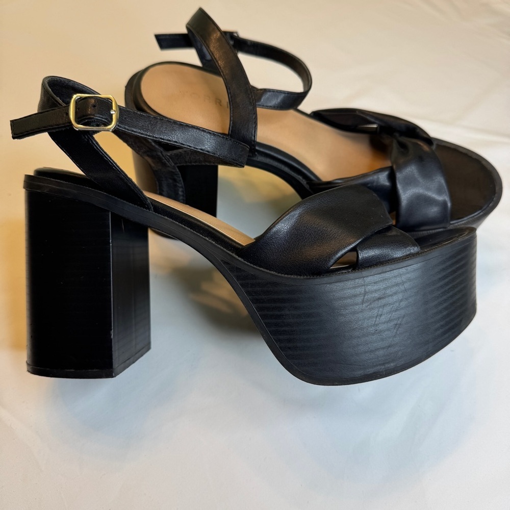 Chunky Black Platform Heels Torrid - Picture 3 of 6